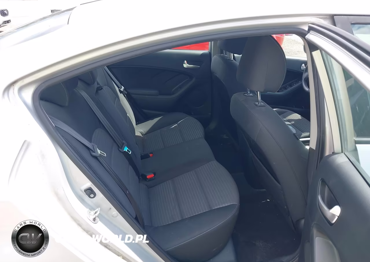 2017 Kia Forte Lx VIN:3KPFL4A77HE132986 - 8