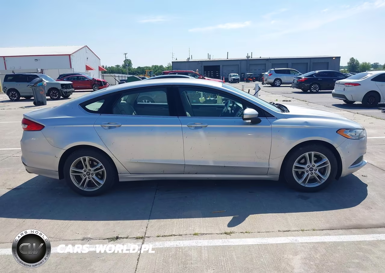 2018 Ford Fusion Se VIN:3FA6P0HDXJR118237 - 13