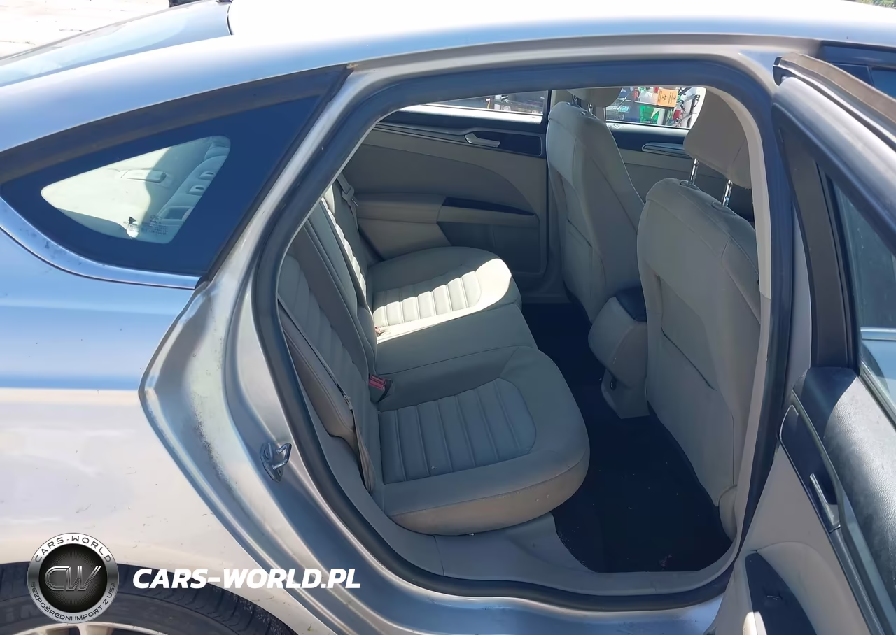 2018 Ford Fusion Se VIN:3FA6P0HDXJR118237 - 8