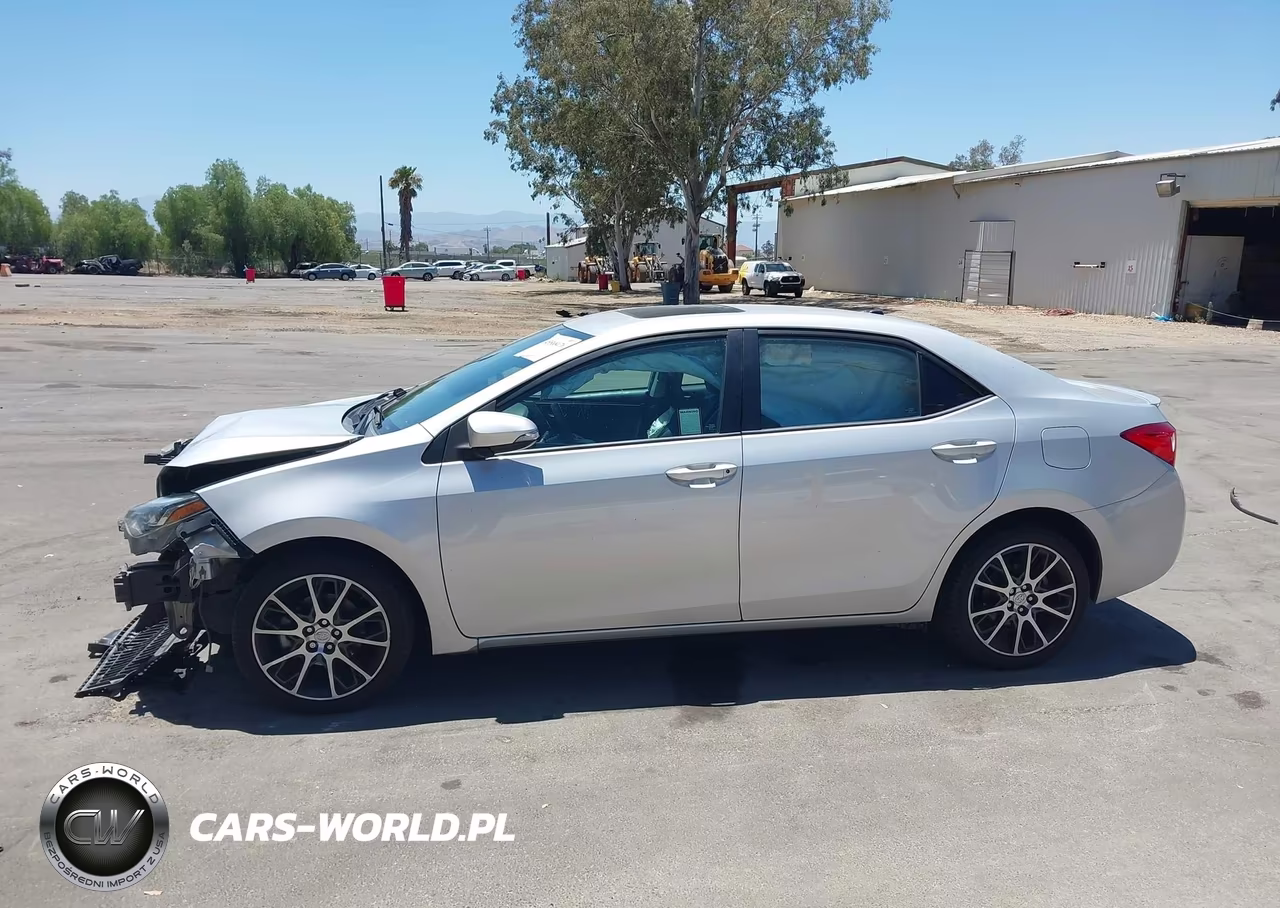 2017 Toyota Corolla Se Special Edition VIN:5YFBURHE9HP595790 - 14