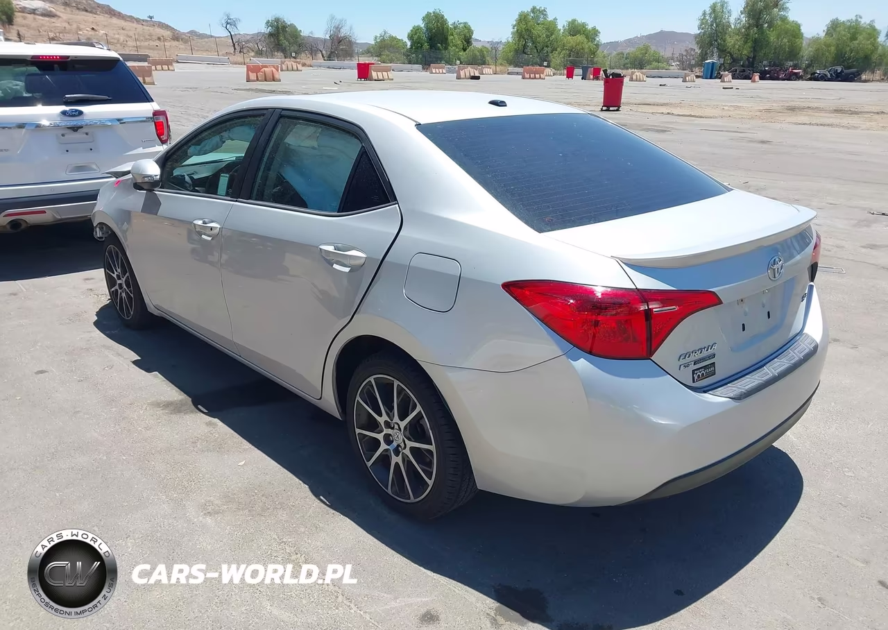 2017 Toyota Corolla Se Special Edition VIN:5YFBURHE9HP595790 - 3