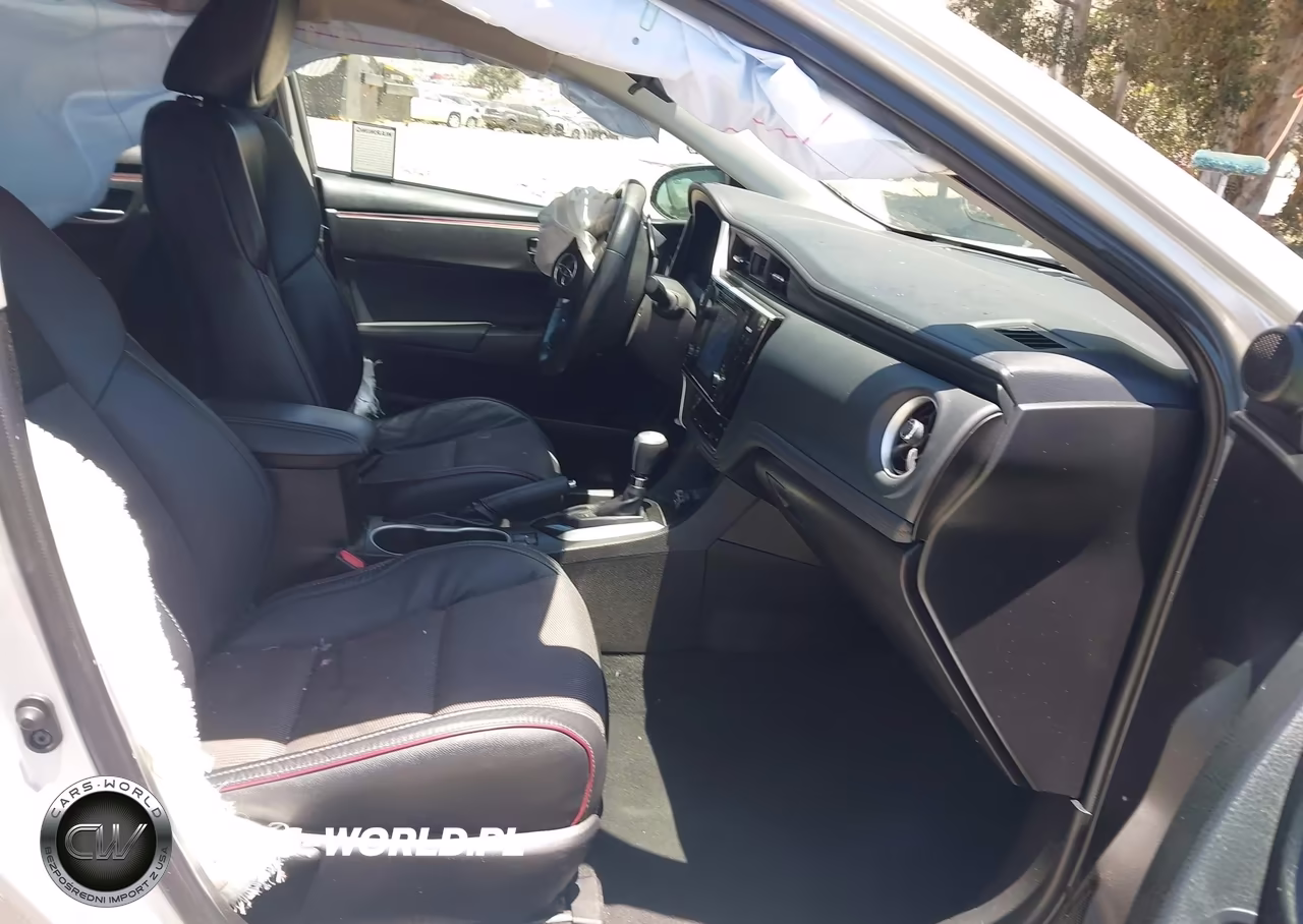 2017 Toyota Corolla Se Special Edition VIN:5YFBURHE9HP595790 - 5