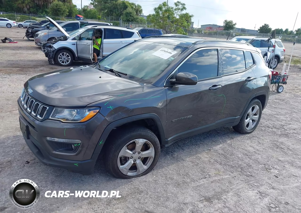 2019 Jeep Compass Latitude 4X4 VIN:3C4NJDBBXKT678852 - 2