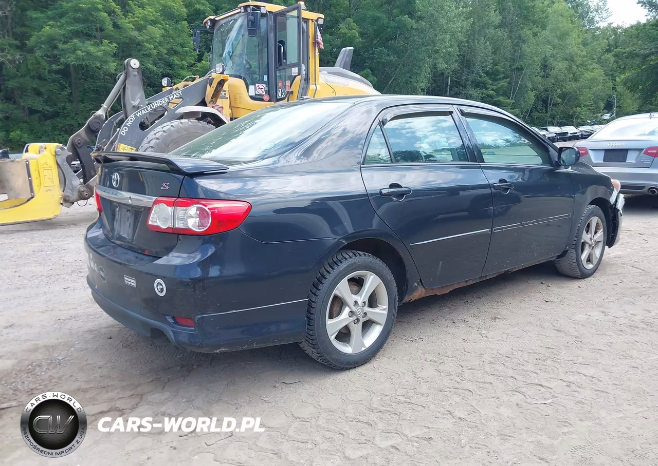 2012 Toyota Corolla S VIN:2T1BU4EE4CC837367 - 4