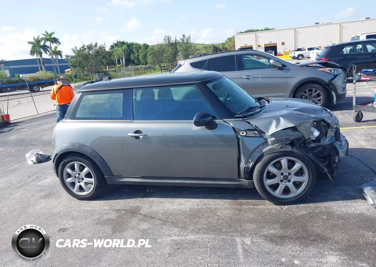 2010 Mini Cooper S VIN:WMWMF7C58ATW89394 - 13