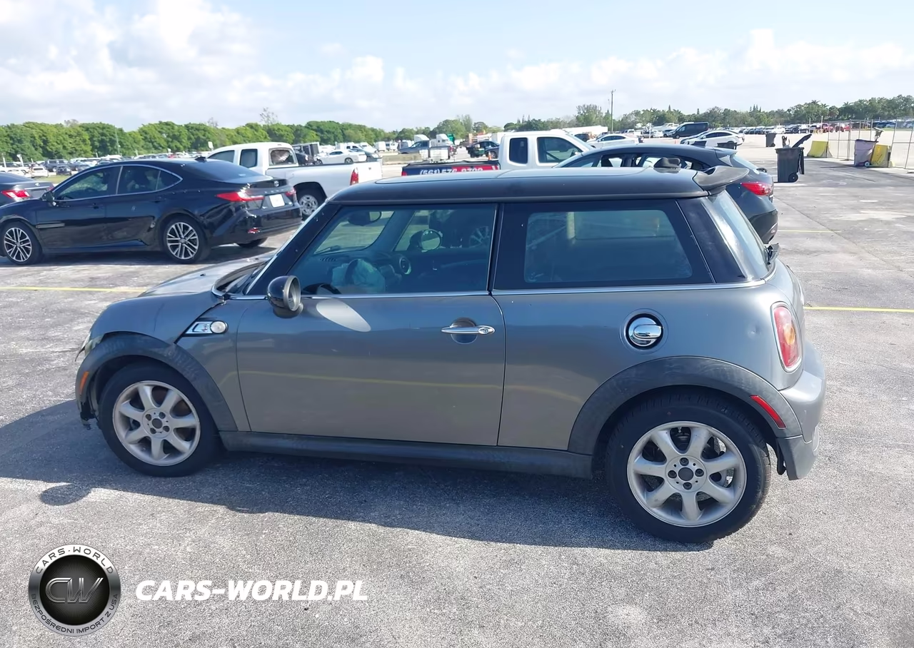 2010 Mini Cooper S VIN:WMWMF7C58ATW89394 - 14