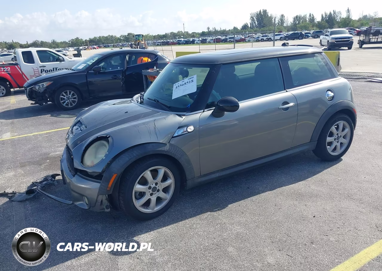 2010 Mini Cooper S VIN:WMWMF7C58ATW89394 - 2