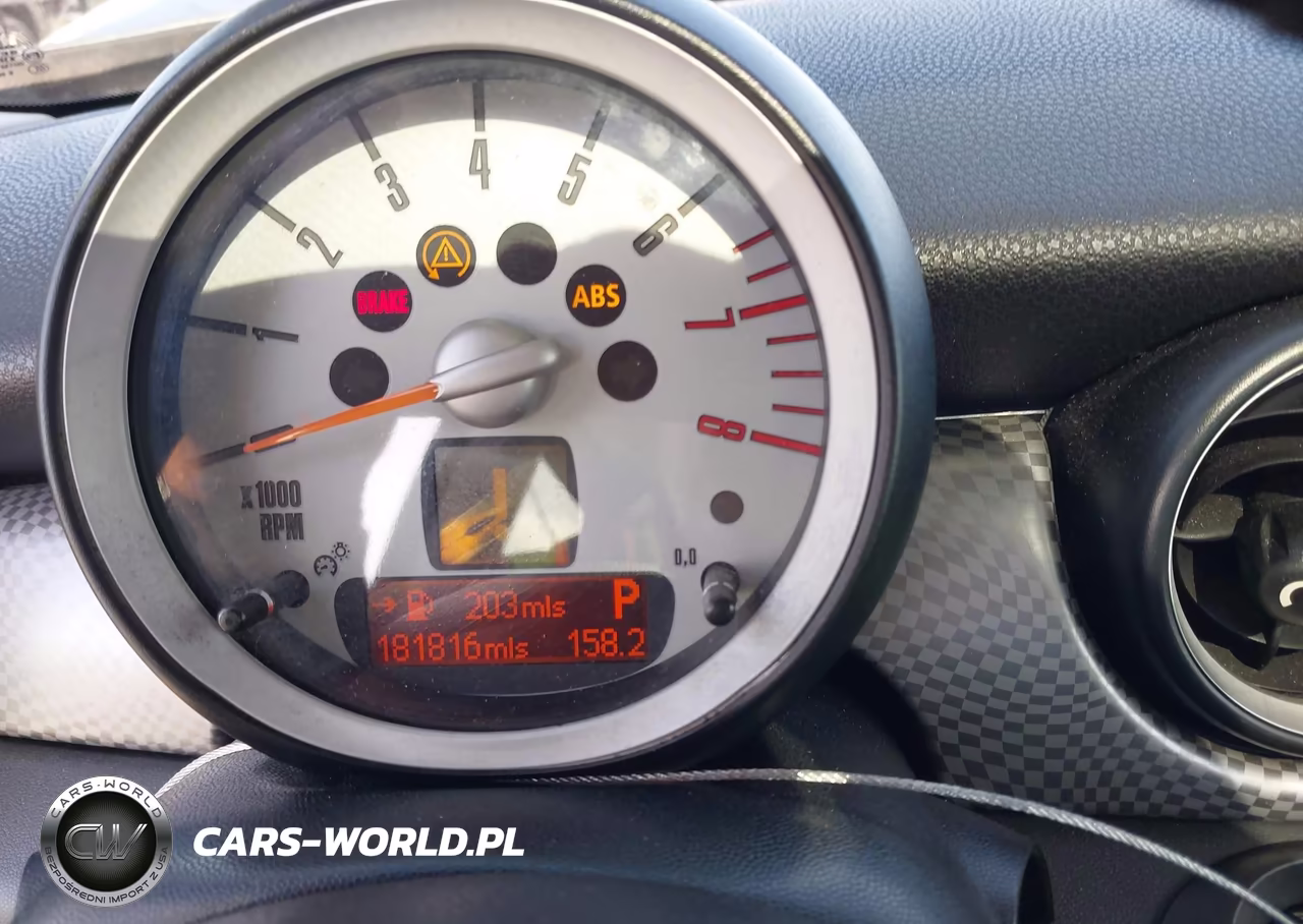 2010 Mini Cooper S VIN:WMWMF7C58ATW89394 - 7