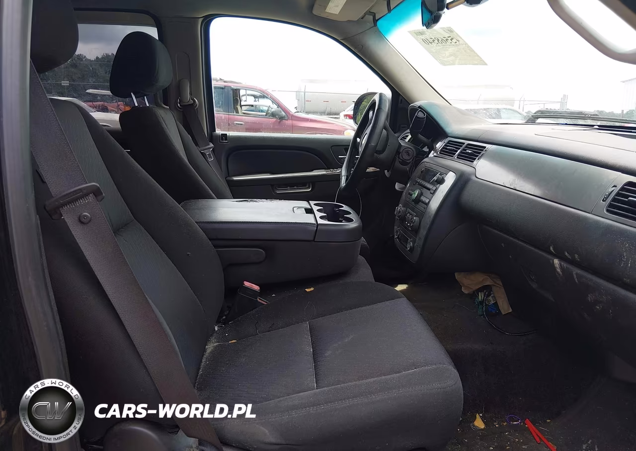2012 Chevrolet Tahoe Commercial VIN:1GNLC2E06CR188121 - 5