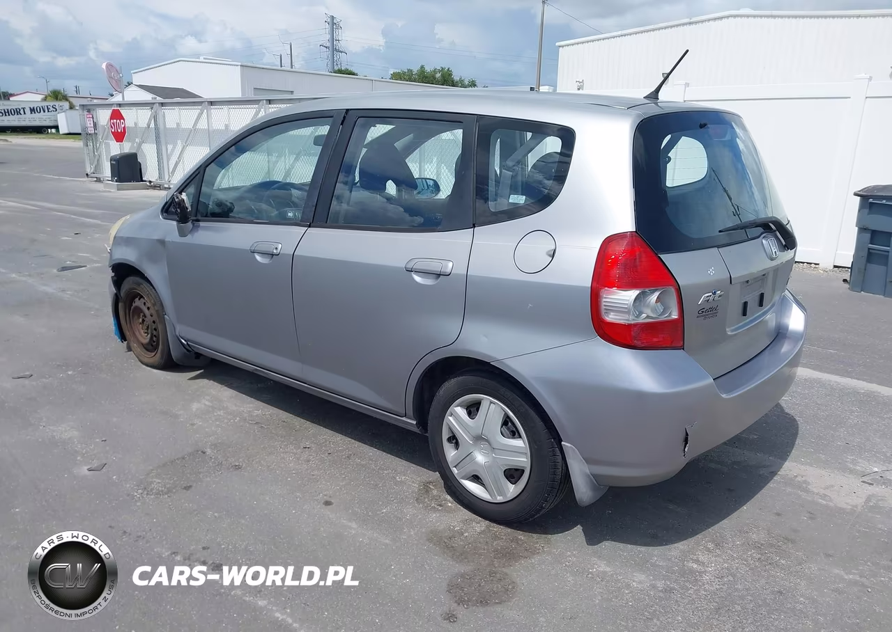 2008 Honda Fit VIN:JHMGD38418S054790 - 3