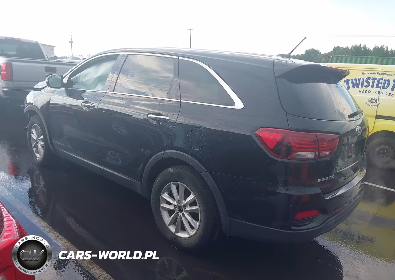2019 Kia Sorento 2.4L L VIN:5XYPG4A34KG580487 - 3