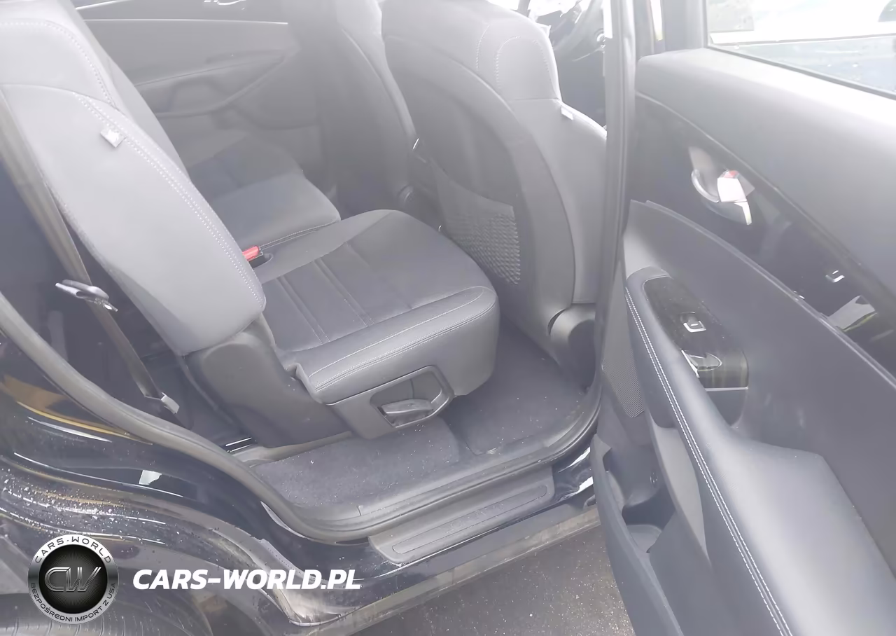 2019 Kia Sorento 2.4L L VIN:5XYPG4A34KG580487 - 8