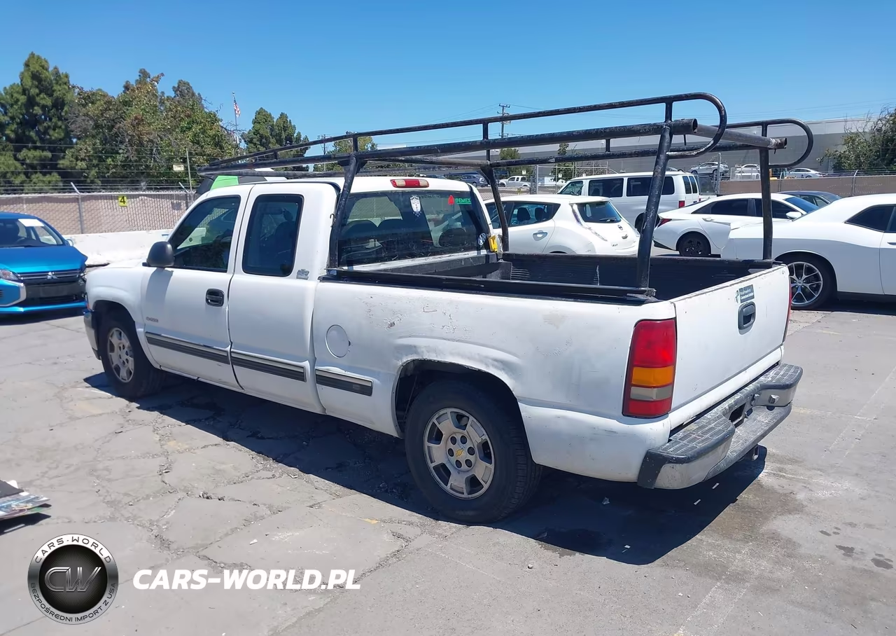1999 Chevrolet Silverado 1500 VIN:2GCEC19V9X1204876 - 3