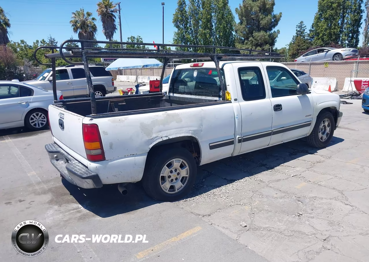1999 Chevrolet Silverado 1500 VIN:2GCEC19V9X1204876 - 4