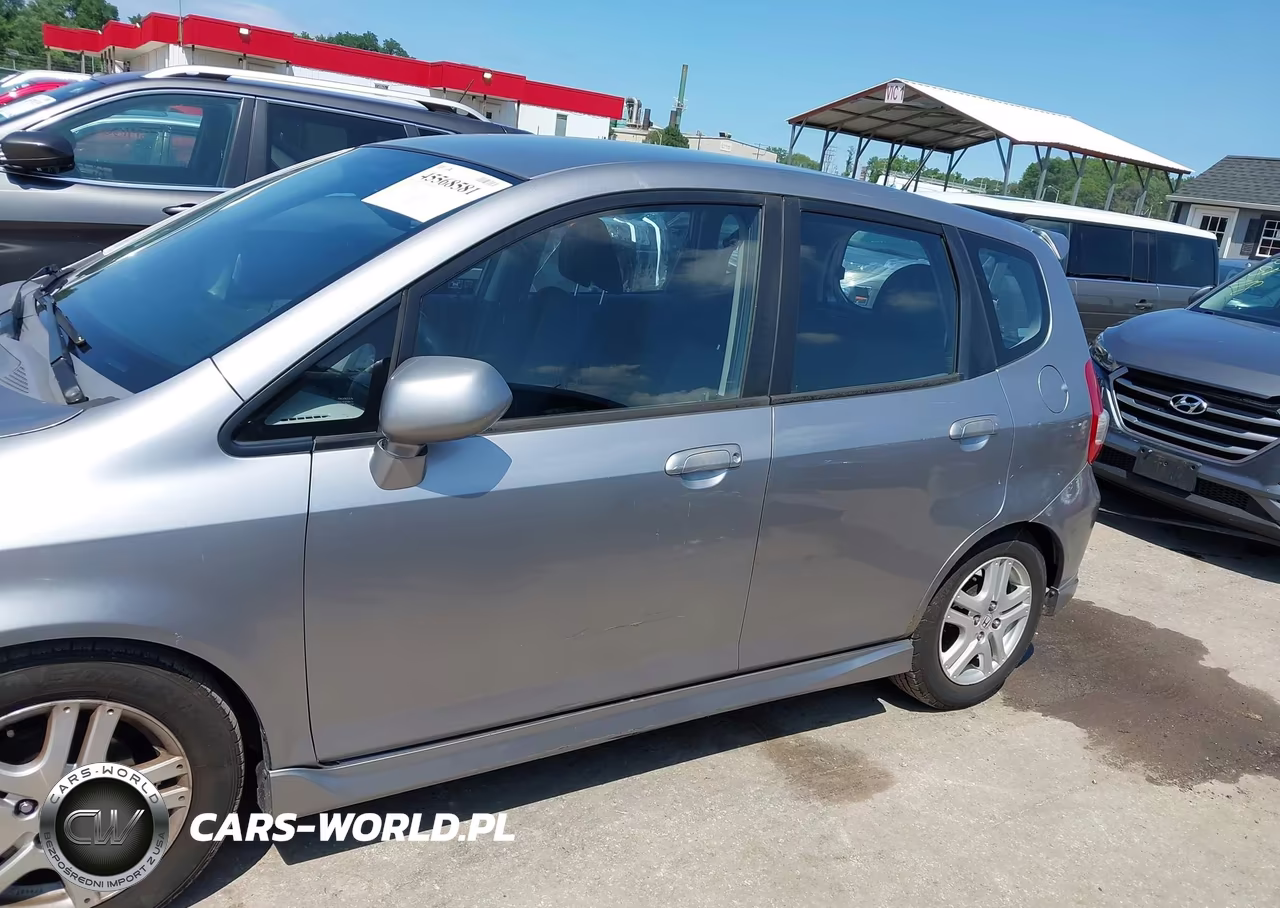 2007 Honda Fit Sport VIN:JHMGD38647S042794 - 21