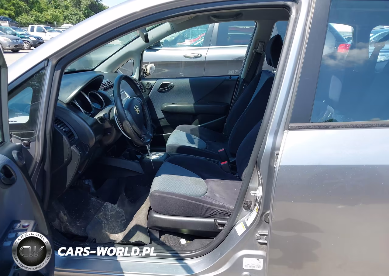 2007 Honda Fit Sport VIN:JHMGD38647S042794 - 5
