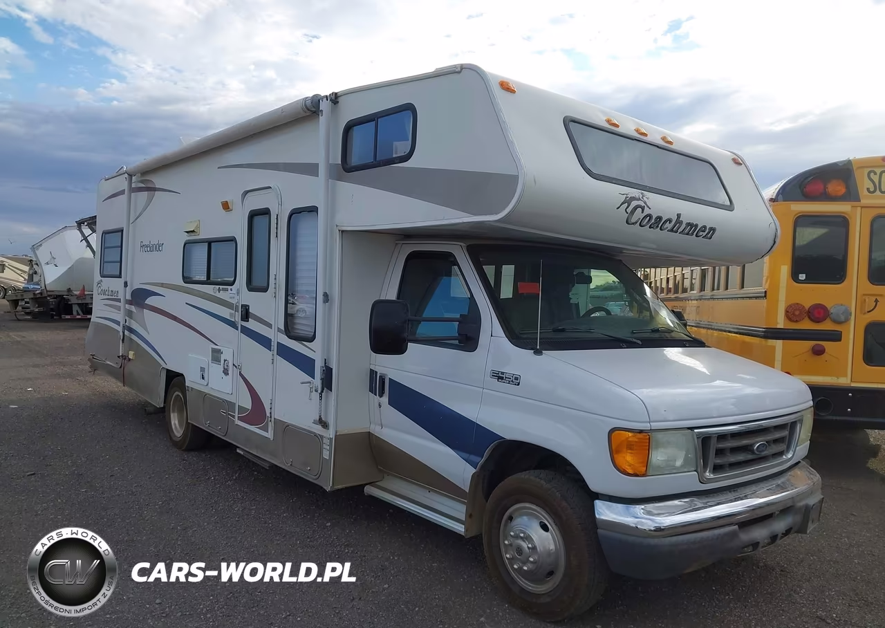 2004 Ford E-450 Cutaway Standard