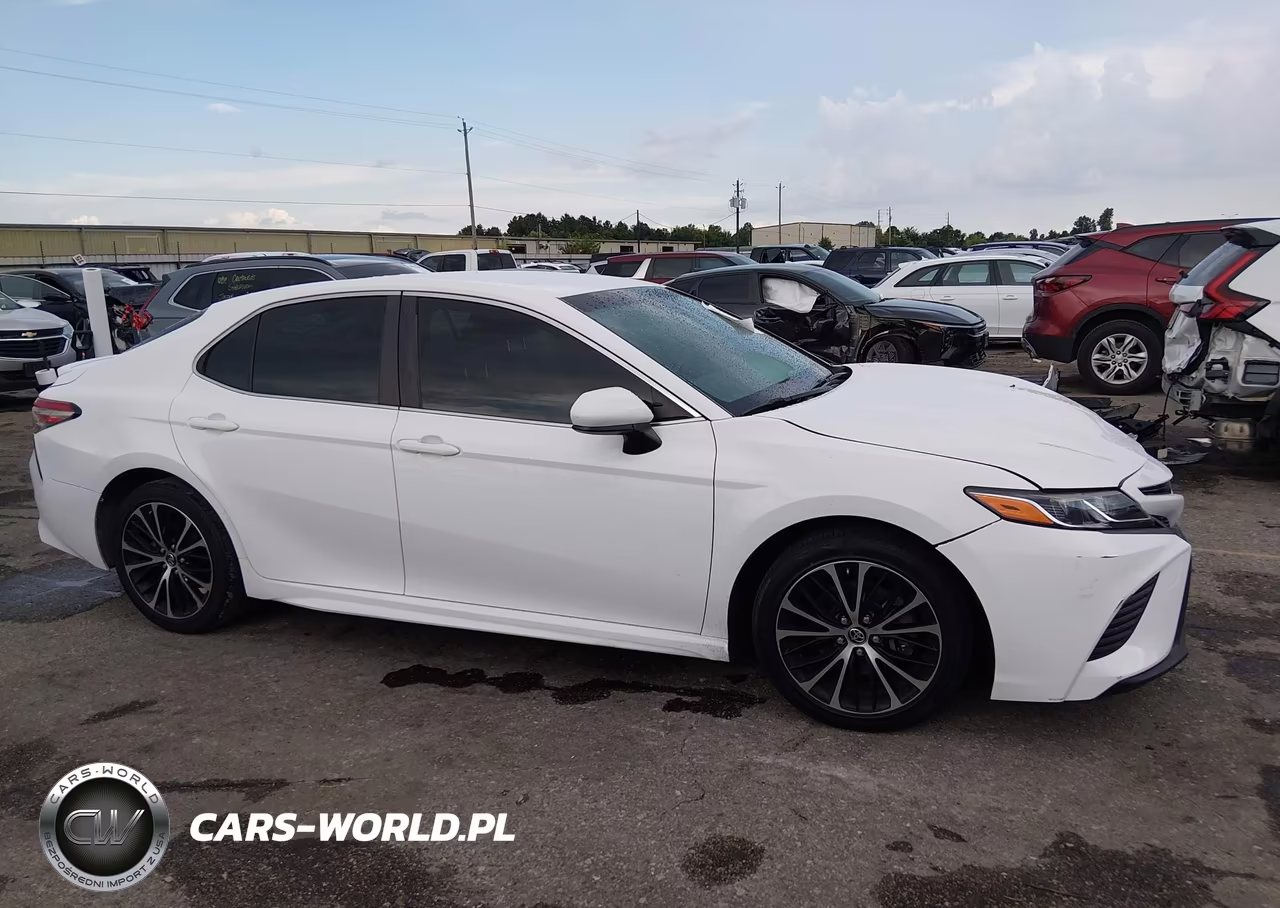 2018 Toyota Camry Se VIN:JTNB11HK4J3023505 - 13