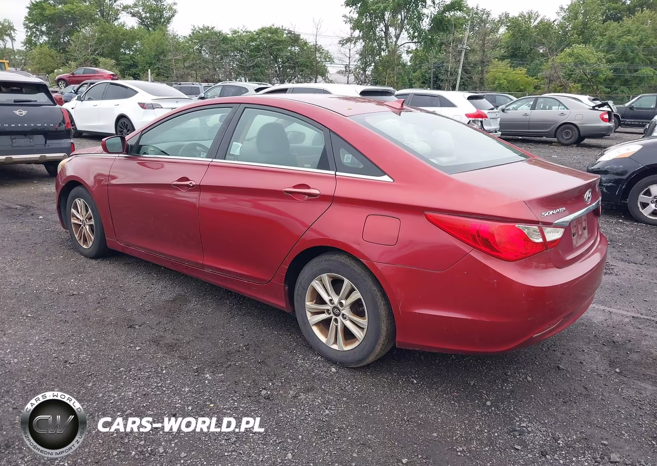 2012 Hyundai Sonata Gls VIN:5NPEB4AC3CH343747 - 3