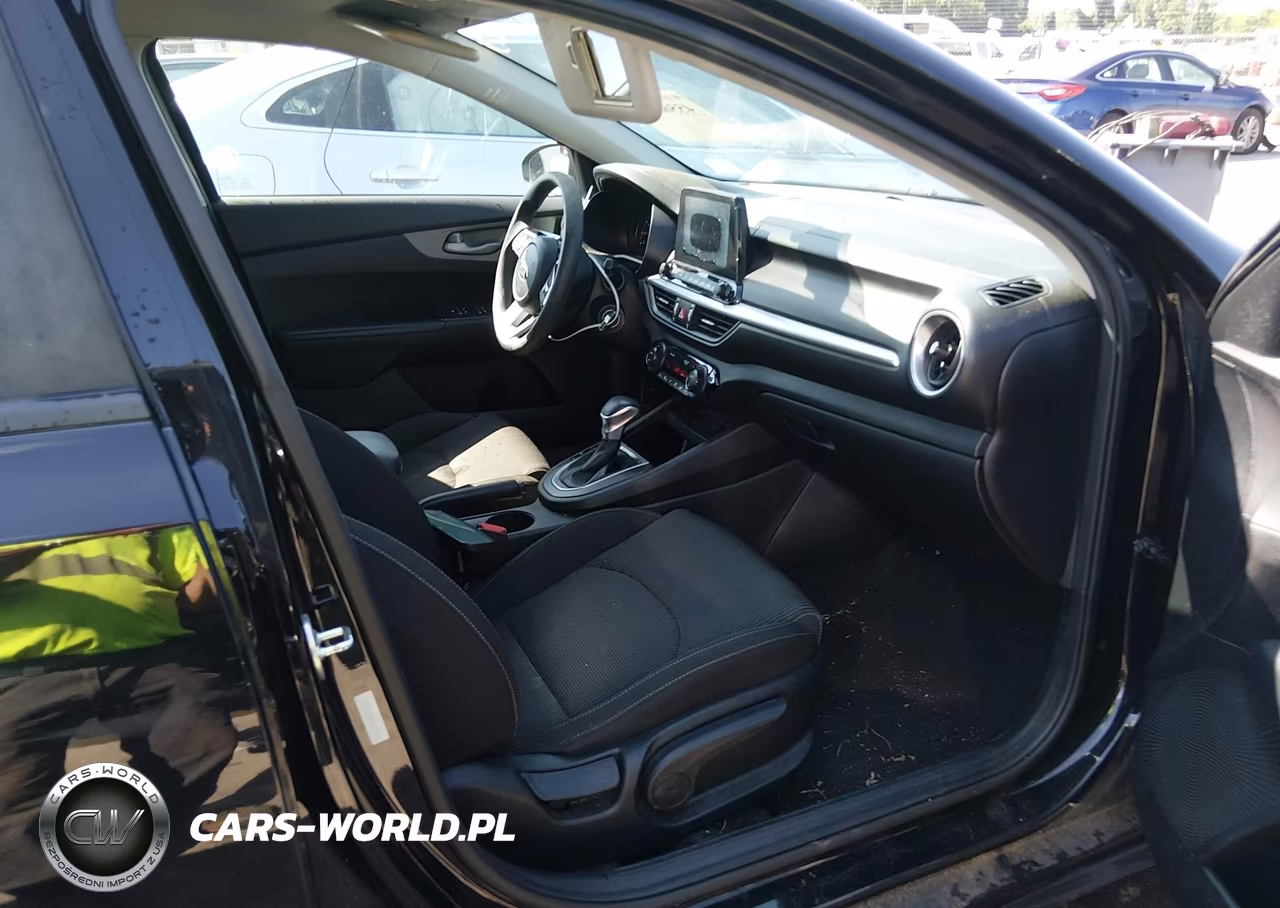 2019 Kia Forte Lxs VIN:3KPF24AD8KE070241 - 5