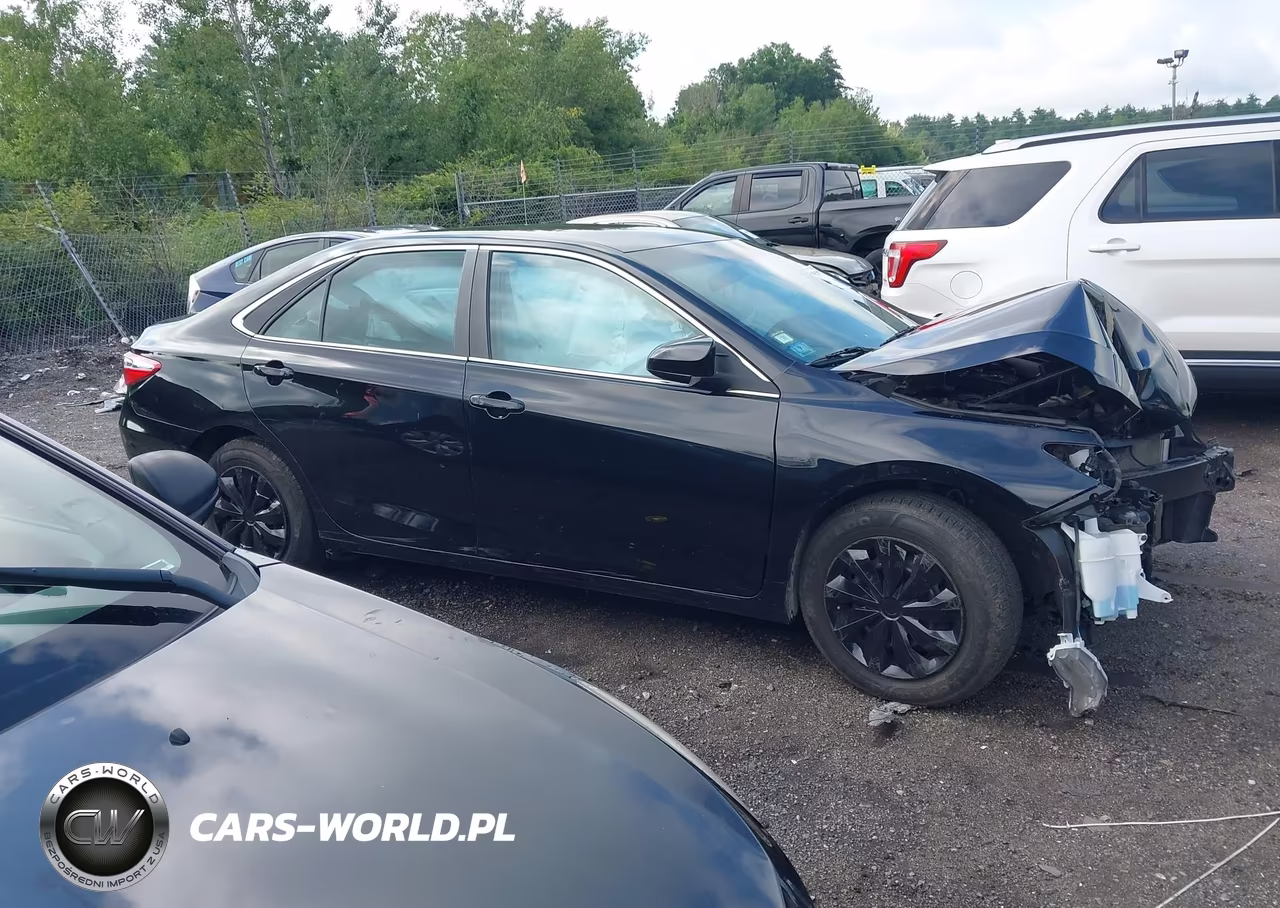 2016 Toyota Camry Le VIN:4T1BF1FK9GU153058 - 13