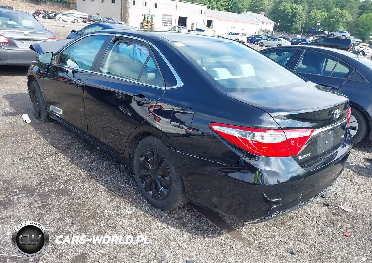 2016 Toyota Camry Le VIN:4T1BF1FK9GU153058 - 3