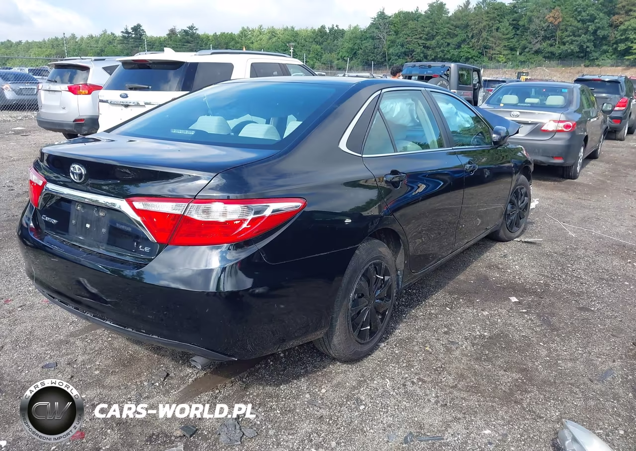 2016 Toyota Camry Le VIN:4T1BF1FK9GU153058 - 4
