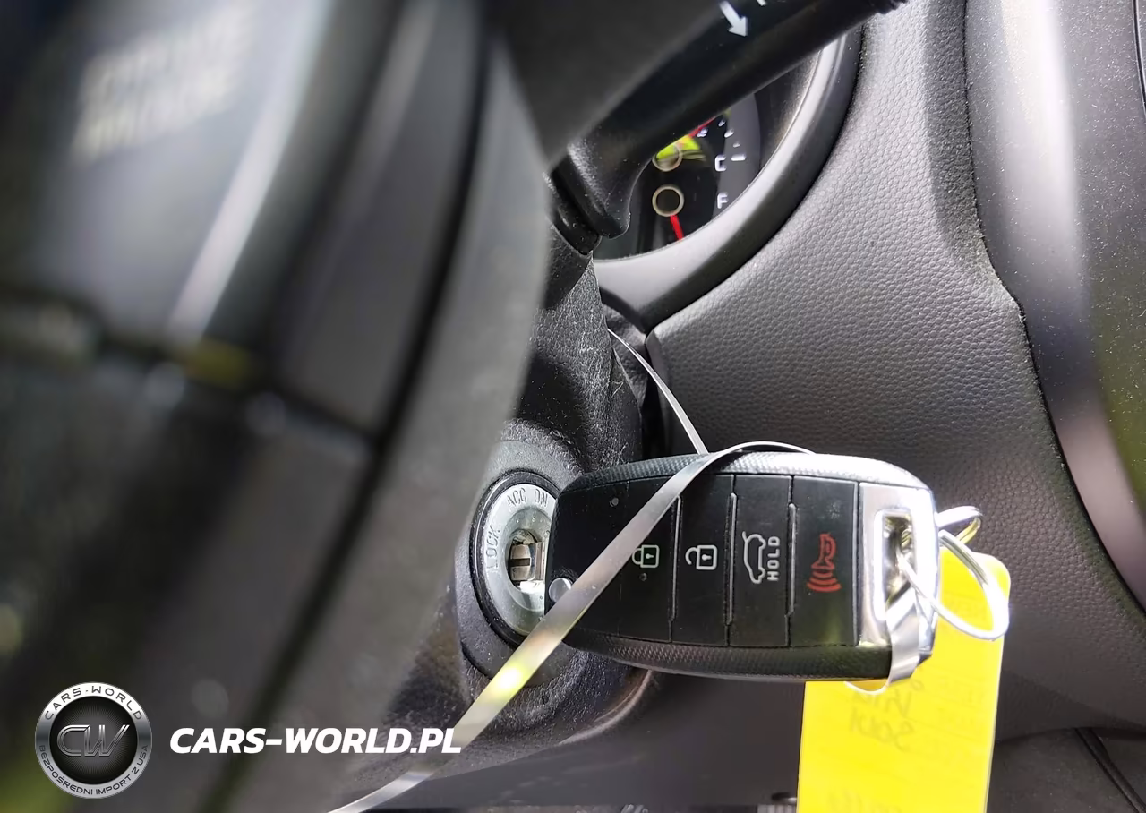 2017 Kia Soul + VIN:KNDJP3A55H7480194 - 11