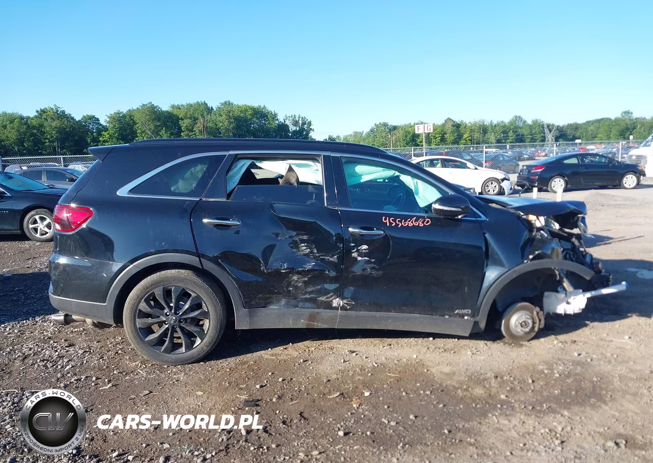 2020 Kia Sorento 3.3L S VIN:5XYPGDA50LG646052 - 13