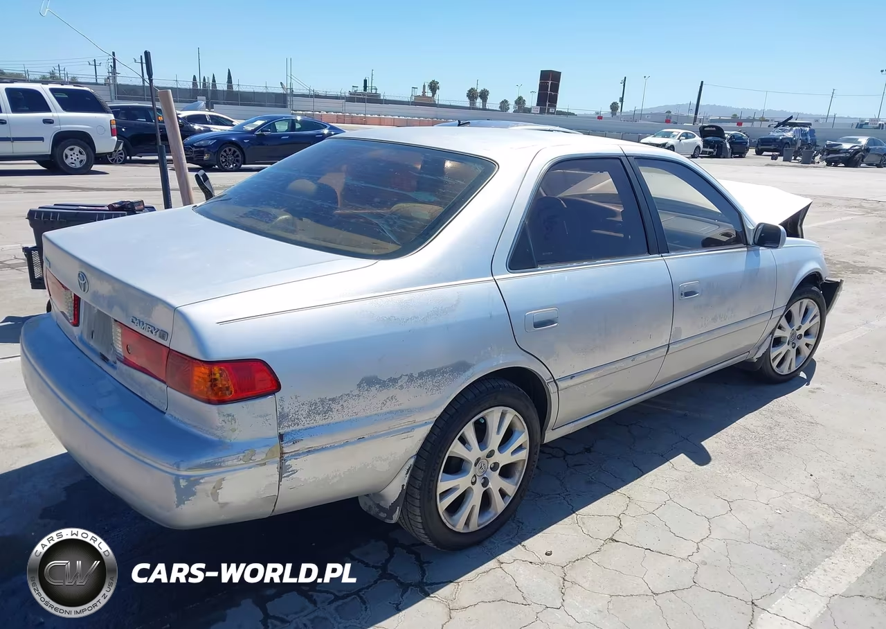 2000 Toyota Camry Le VIN:JT2BG22K9Y0383309 - 4