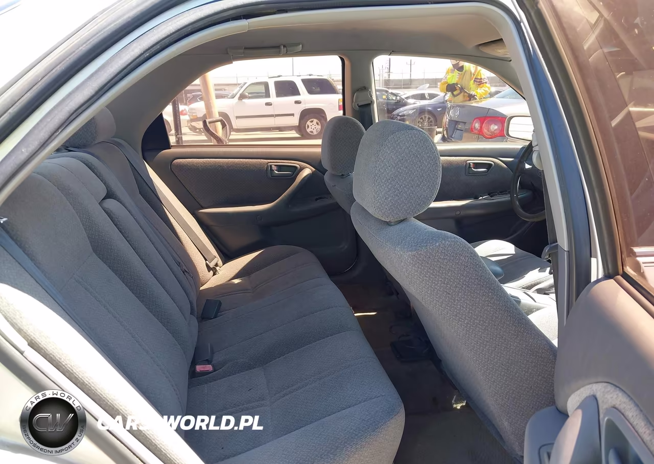 2000 Toyota Camry Le VIN:JT2BG22K9Y0383309 - 8