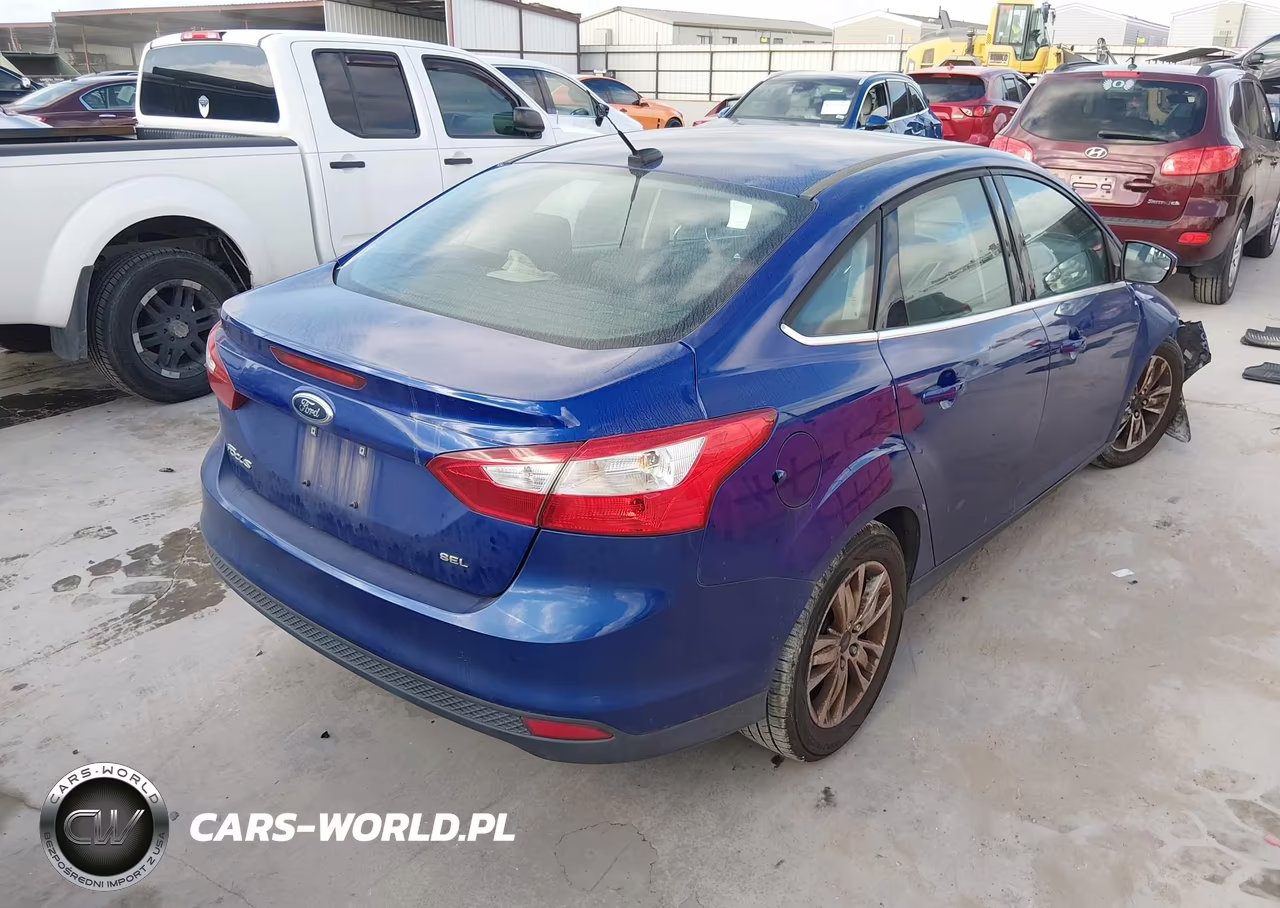 2012 Ford Focus Sel VIN:1FAHP3H29CL300182 - 4