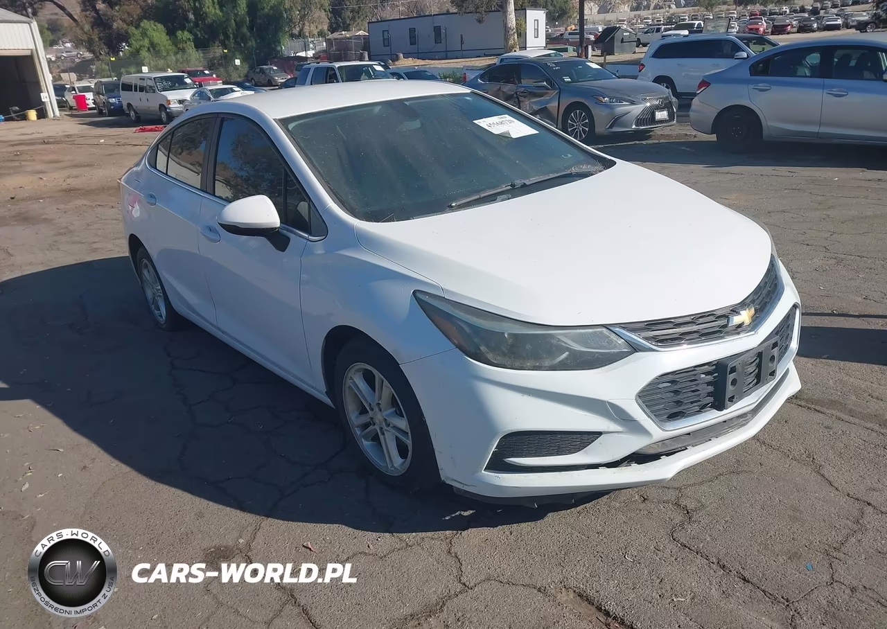 2017 Chevrolet Cruze Lt Auto – zdjęcie 1 z 16