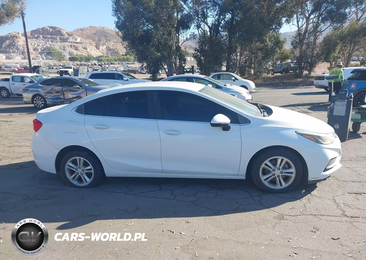 2017 Chevrolet Cruze Lt Auto VIN:1G1BE5SM2H7109742 - 13