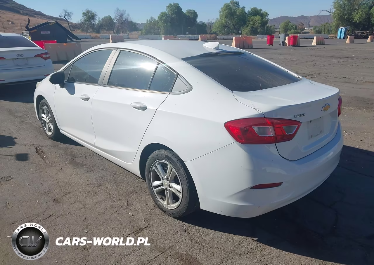 2017 Chevrolet Cruze Lt Auto VIN:1G1BE5SM2H7109742 - 3