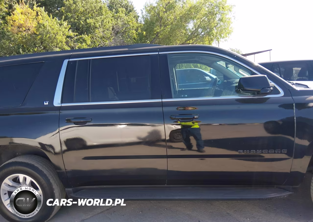 2020 Chevrolet Suburban 4Wd Lt VIN:1GNSKHKC2LR158839 - 13