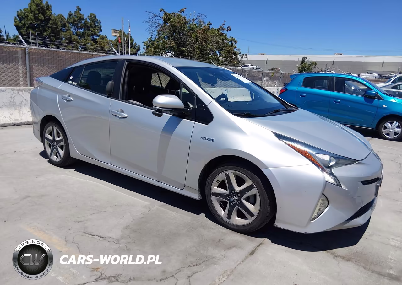 2016 Toyota Prius Three Touring – zdjęcie 1 z 16