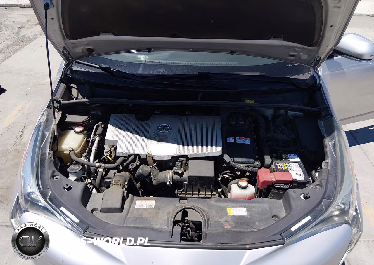 2016 Toyota Prius Three Touring VIN:JTDKARFU7G3008058 - 10