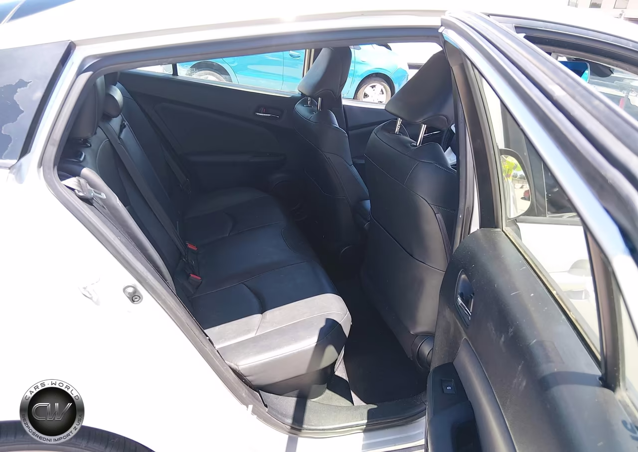2016 Toyota Prius Three Touring VIN:JTDKARFU7G3008058 - 8