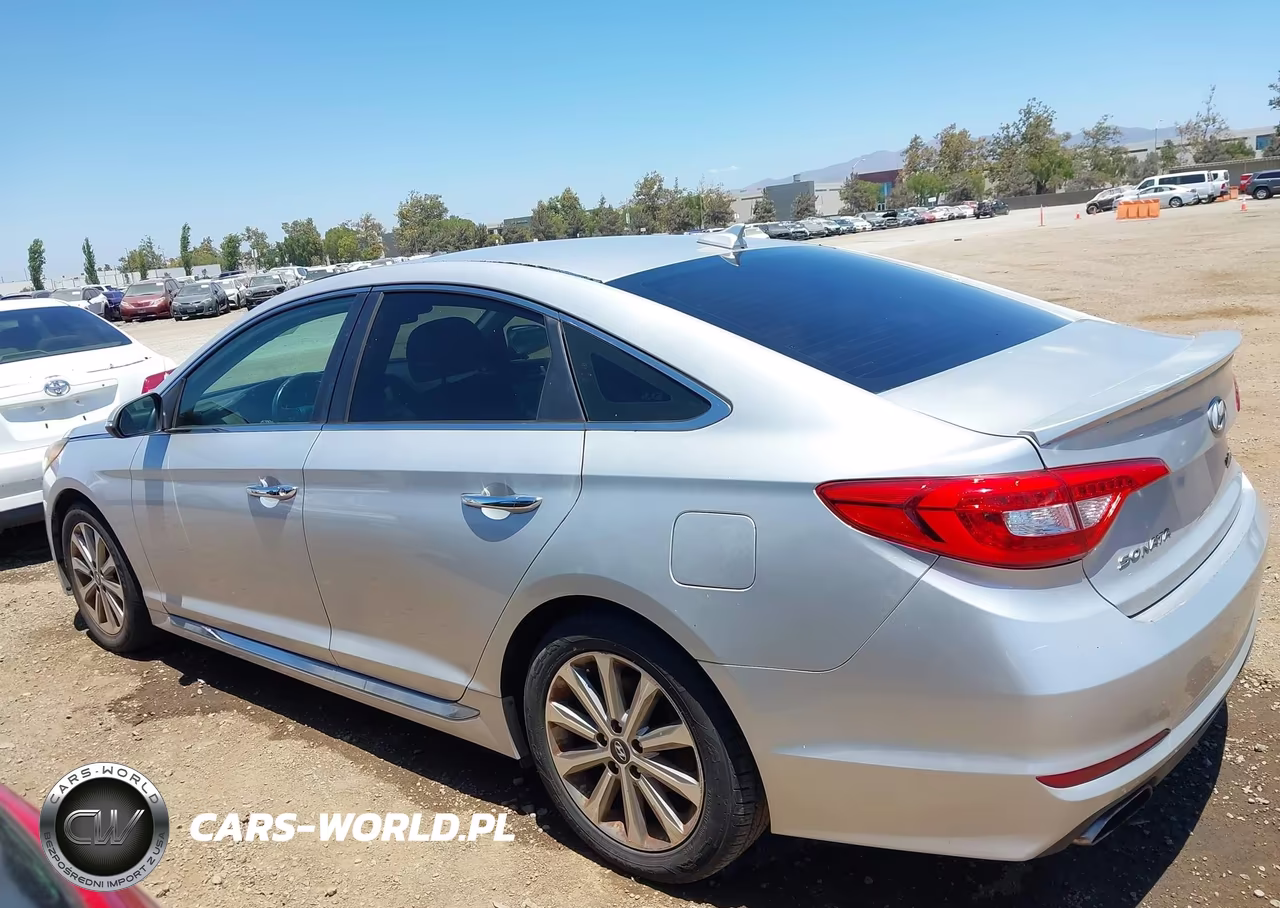 2016 Hyundai Sonata Limited VIN:5NPE34AF8GH389619 - 14