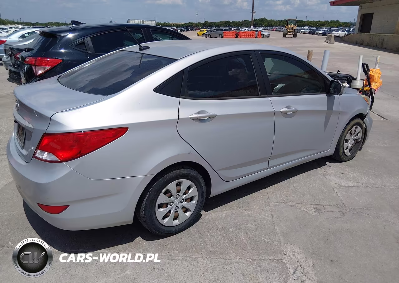 2016 Hyundai Accent Se VIN:KMHCT4AE7GU059390 - 4