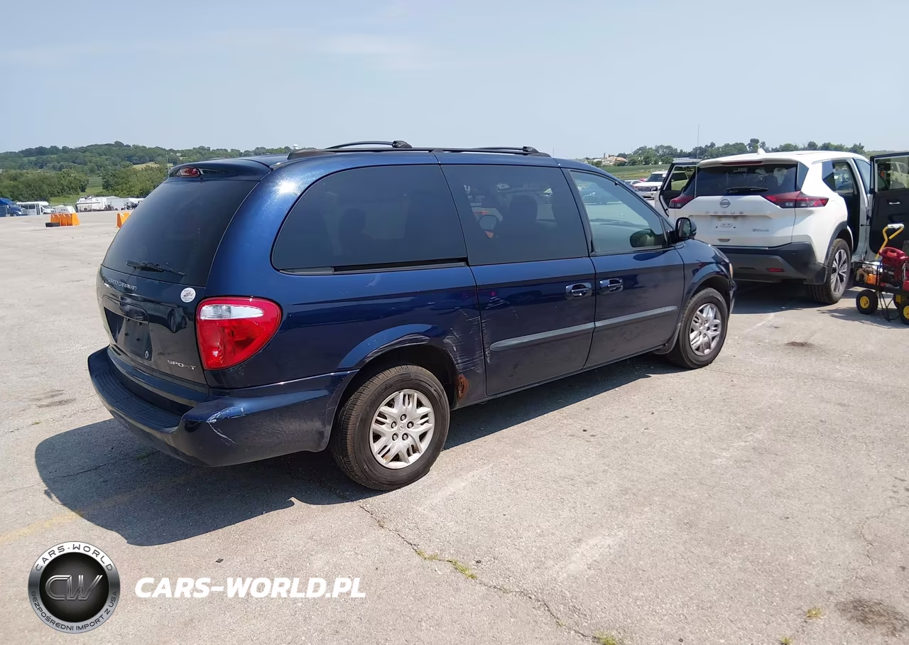 2003 Dodge Grand Caravan Sport VIN:2D8GP44R03R331697 - 4