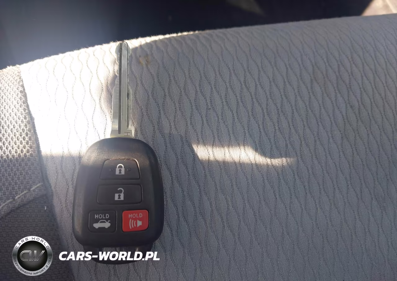 2019 Toyota Corolla Le VIN:2T1BURHE5KC165410 - 11