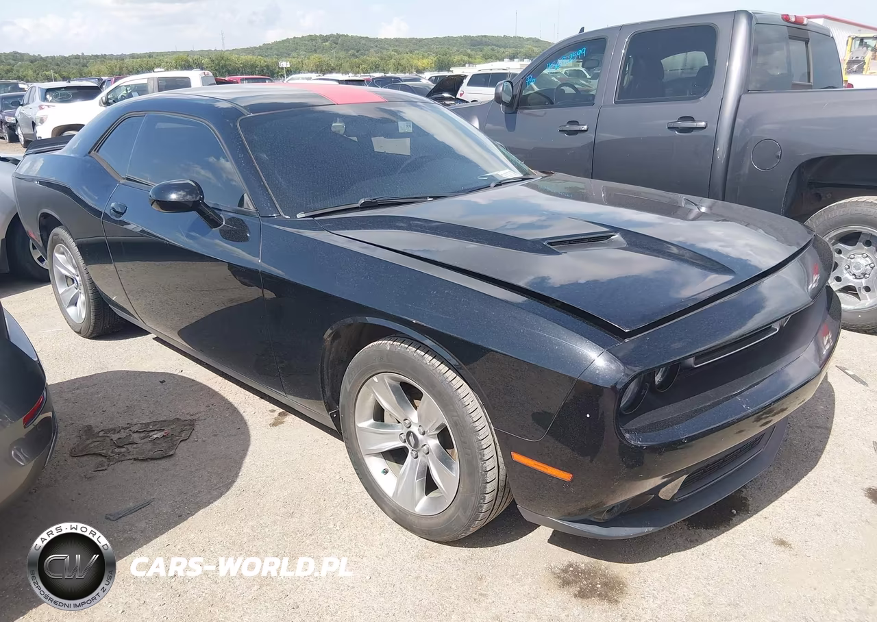 2018 Dodge Challenger Sxt VIN:2C3CDZAG7JH321679 - 1