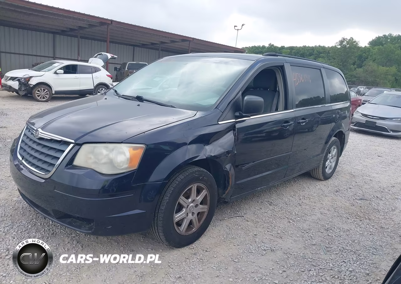 2010 Chrysler Town & Country New Lx VIN:2A4RR2D13AR338389 - 2