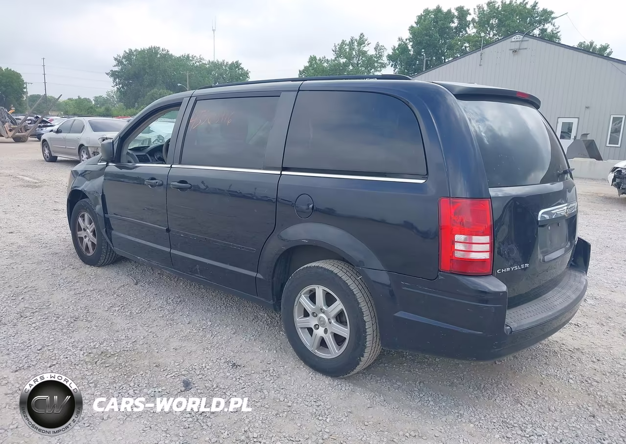 2010 Chrysler Town & Country New Lx VIN:2A4RR2D13AR338389 - 3