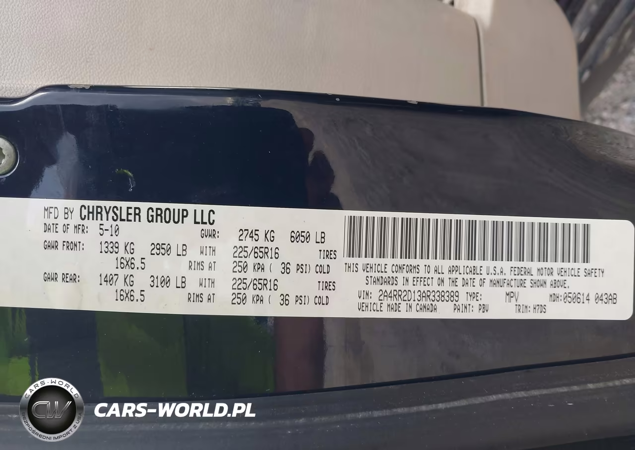 2010 Chrysler Town & Country New Lx VIN:2A4RR2D13AR338389 - 9