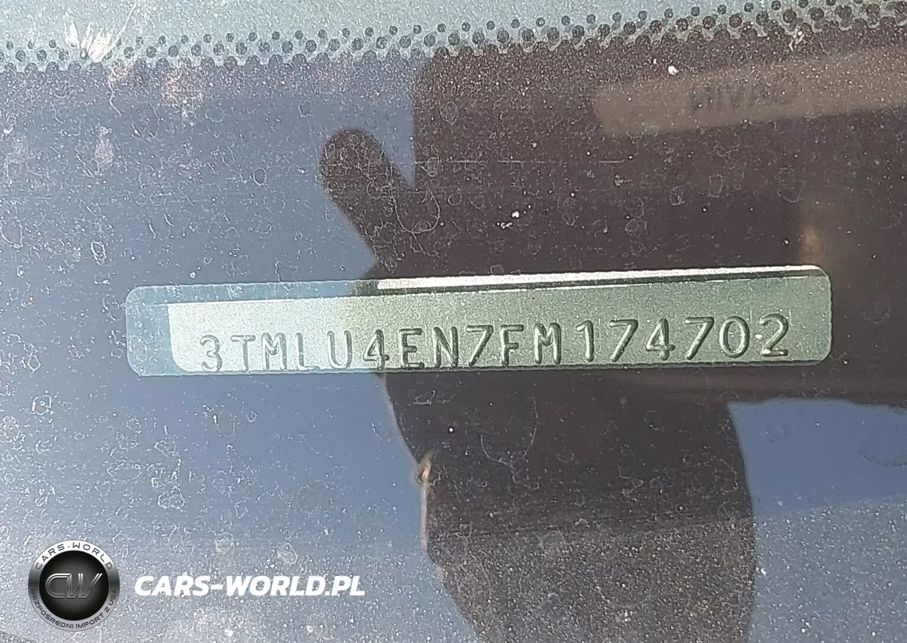 2015 Toyota Tacoma Base V6 VIN:3TMLU4EN7FM174702 - 18