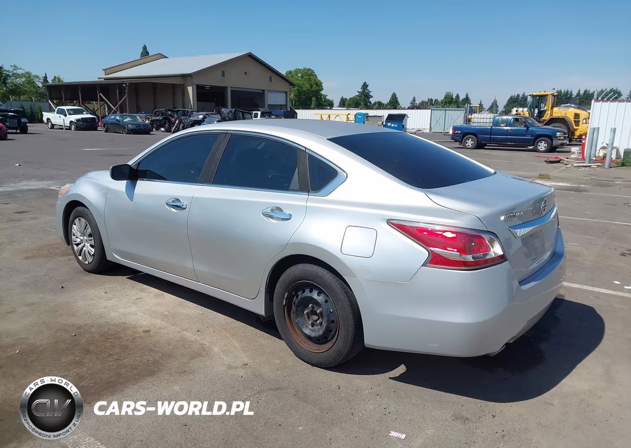 2015 Nissan Altima 2.5-2.5 S-2.5 Sl-2.5 Sv VIN:1N4AL3AP7FN923201 - 3