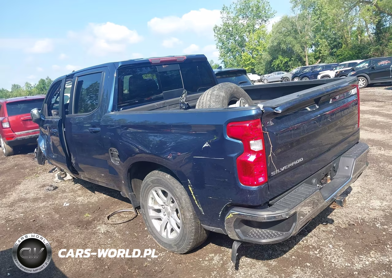 2021 Chevrolet Silverado 1500 VIN:1GCUYDED9MZ192906 - 3